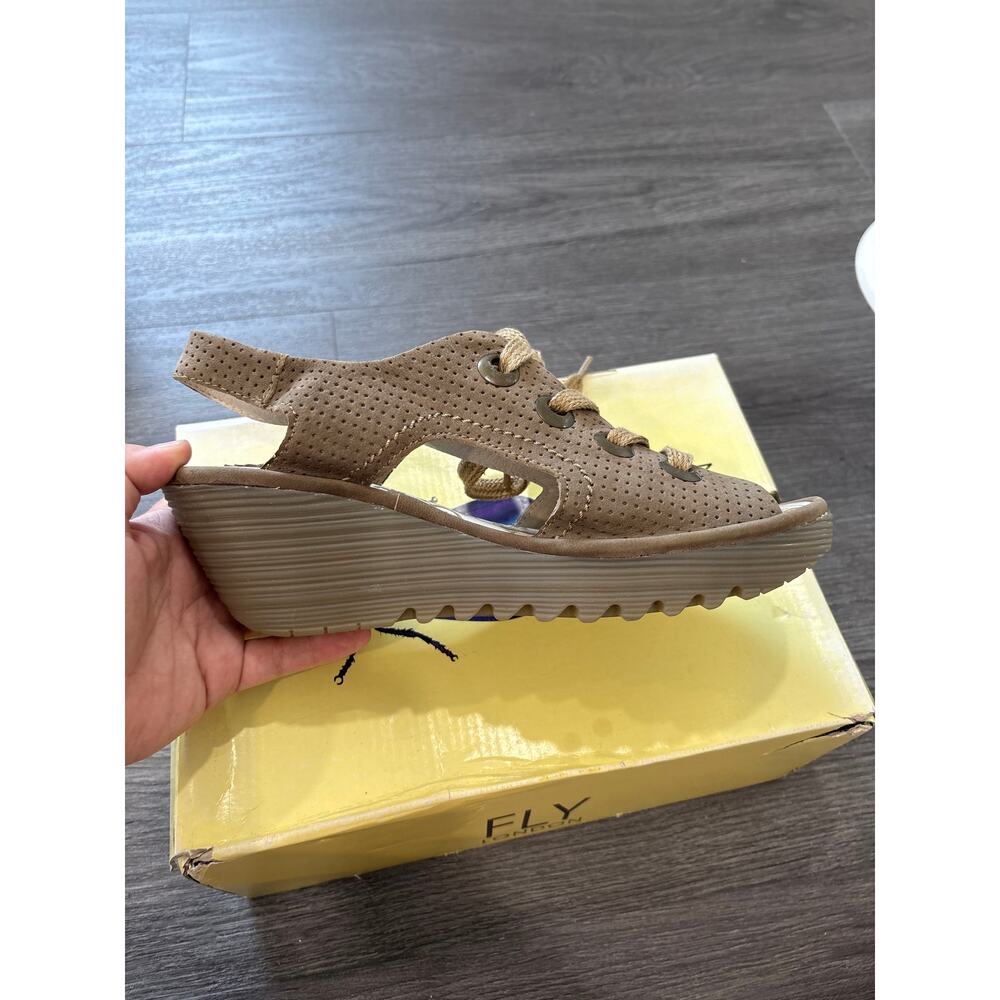 London Fly Ylva Perforated Khaki Color Sandals Size 41 - Picture 5 of 14